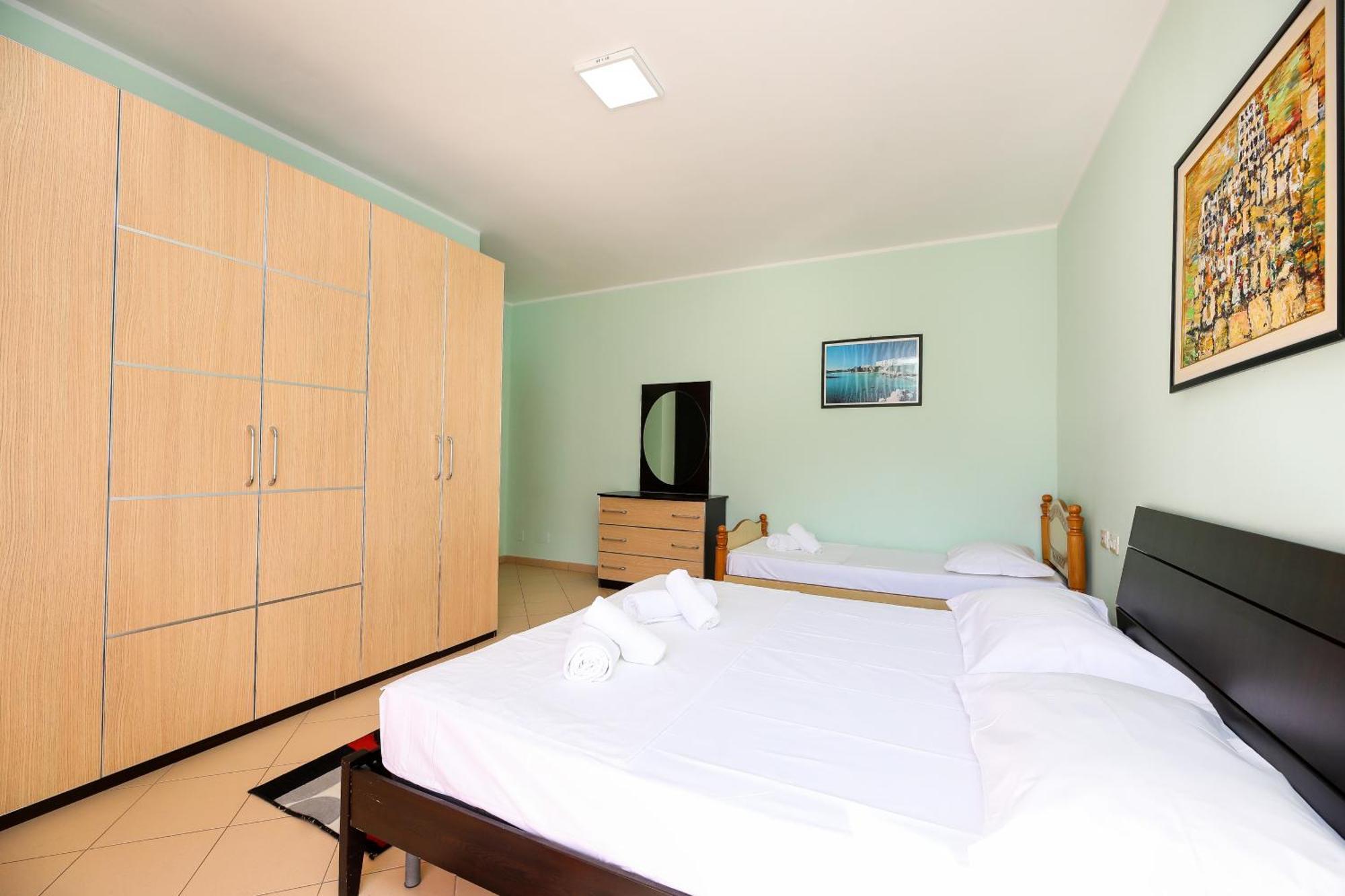Jimi Apartments 2 Влёра Экстерьер фото